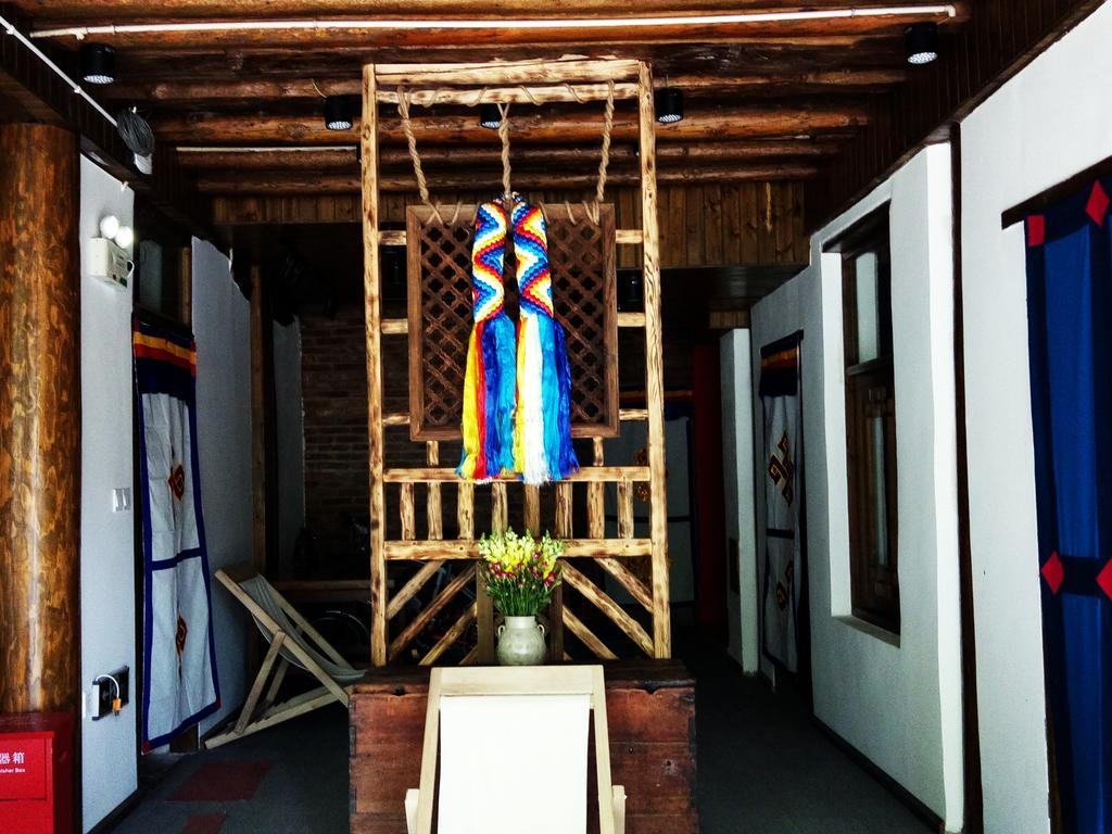Shangri-La mid - mountain homestay Bagian luar foto