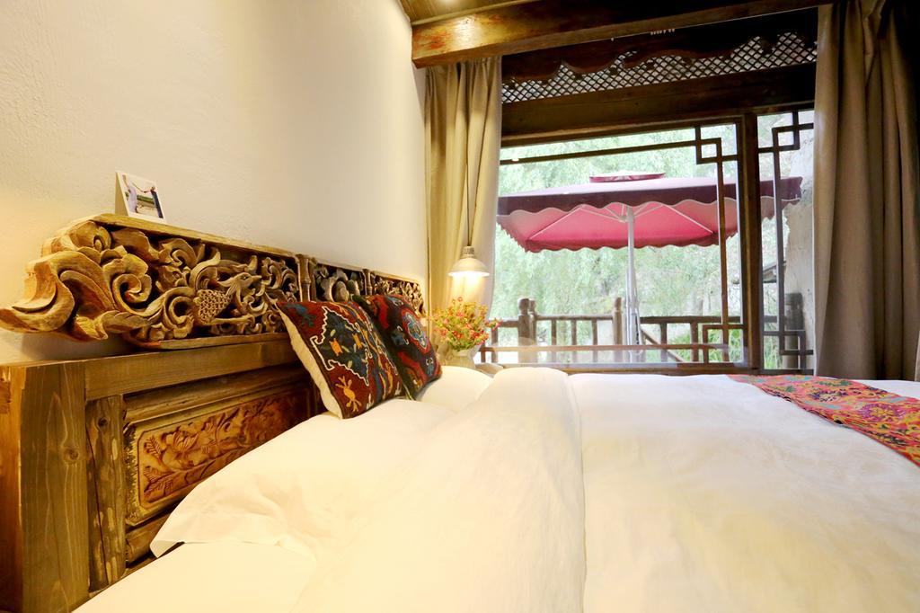 Shangri-La mid - mountain homestay Bagian luar foto