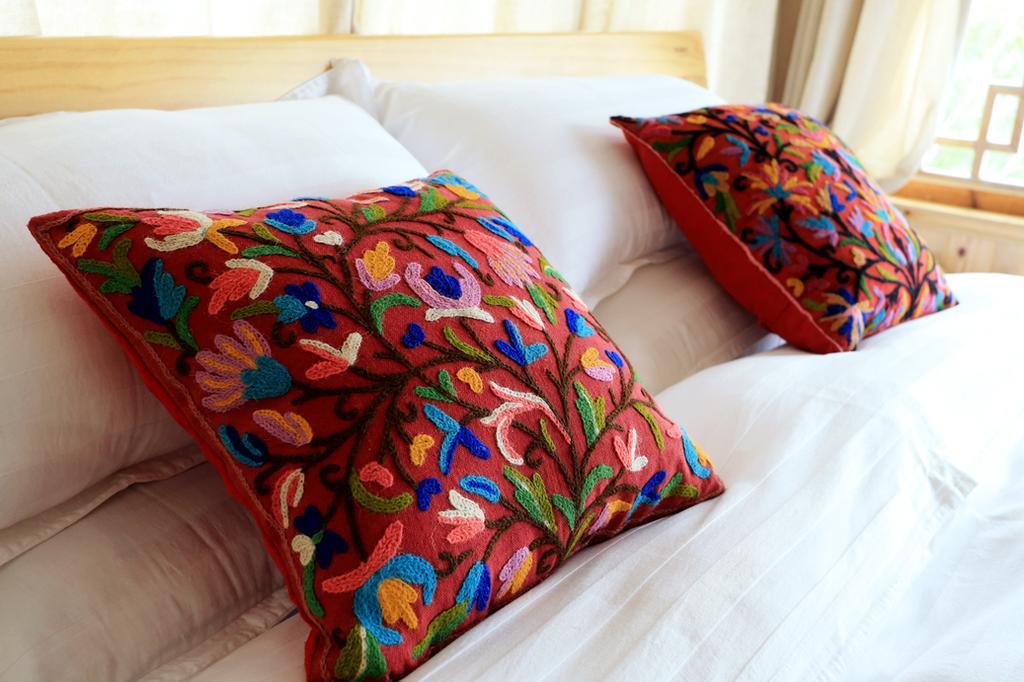 Shangri-La mid - mountain homestay Bagian luar foto