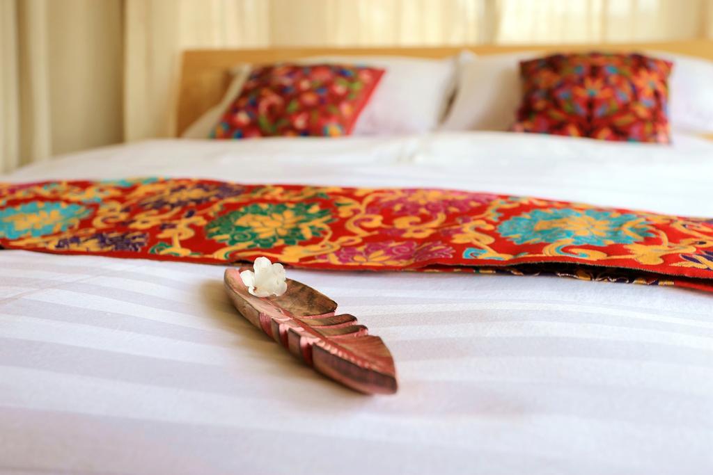 Shangri-La mid - mountain homestay Bagian luar foto