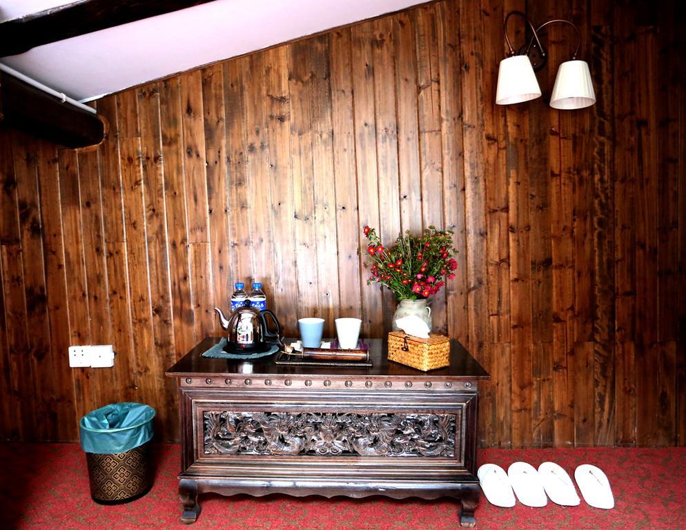 Shangri-La mid - mountain homestay Bagian luar foto
